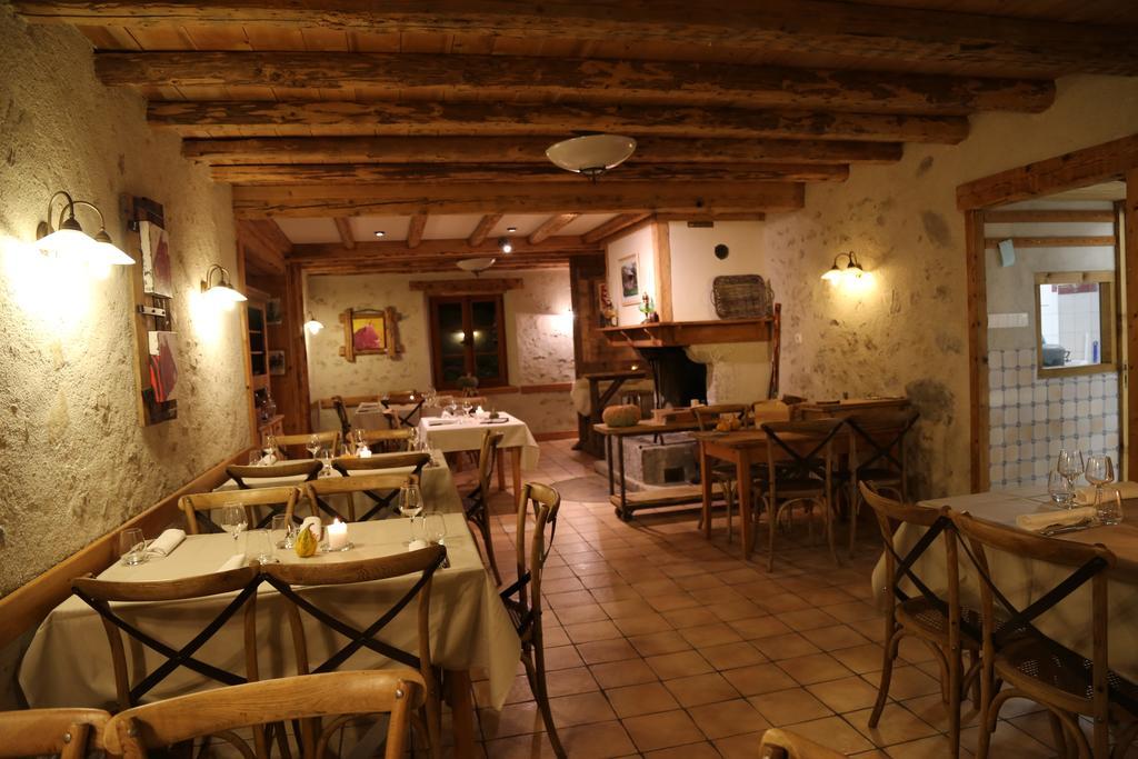 Auberge Du Moulin De Lere Vailly Luaran gambar